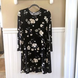 🌼 Floral Swing Dress 🌼